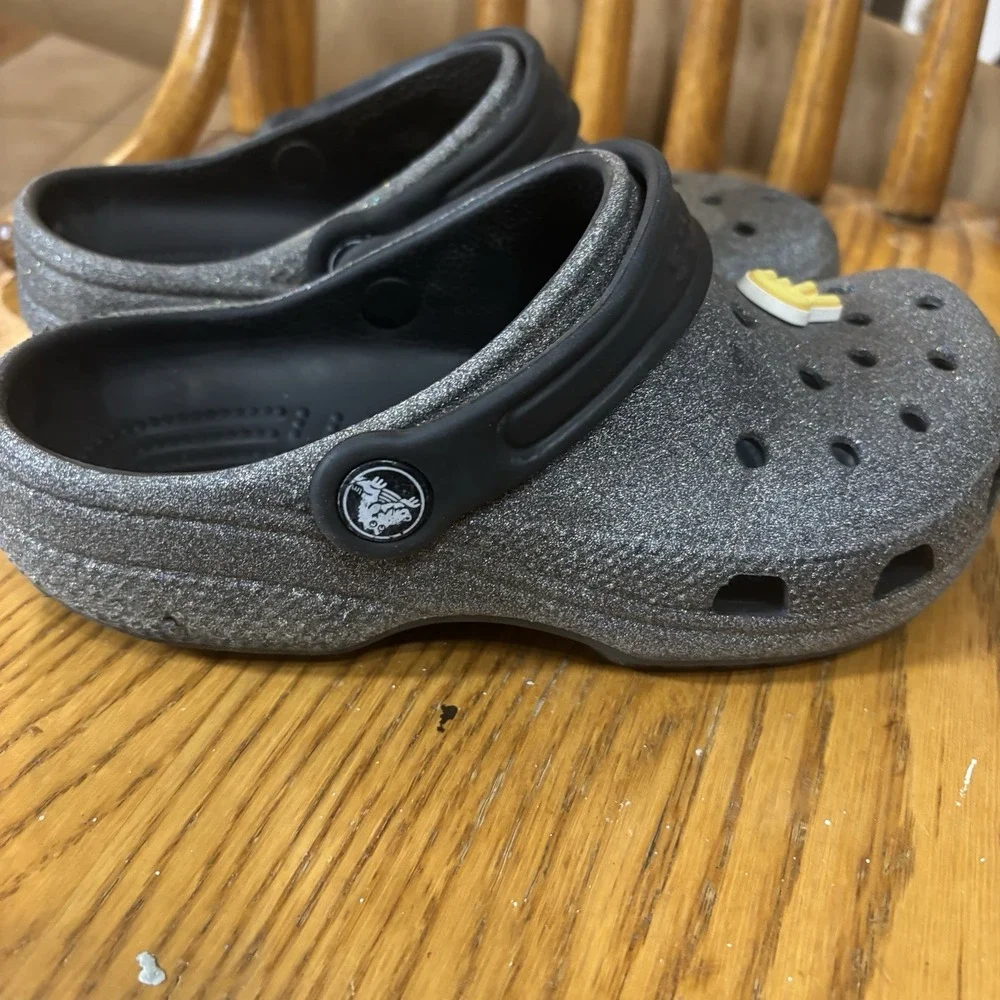 Crocs Youth Juniors Size 1 Grey With‎ Glitter Slip On Clogs Shoes EUC